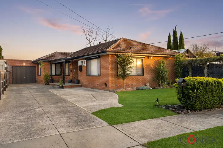 51 Kathryn Avenue