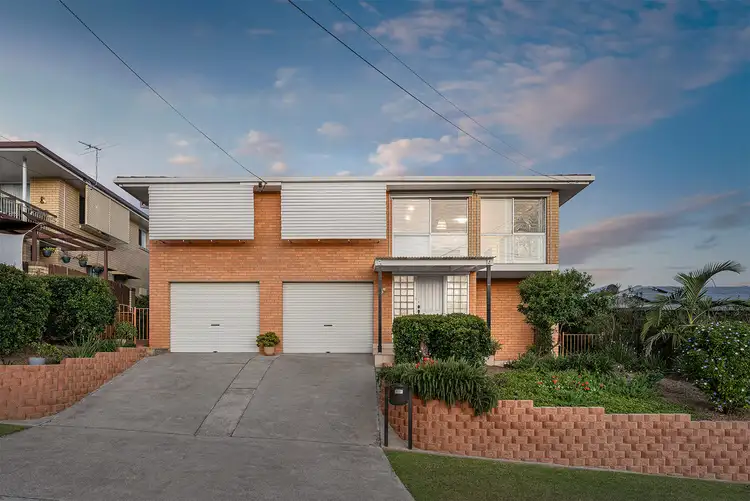 5 Pareena Crescent