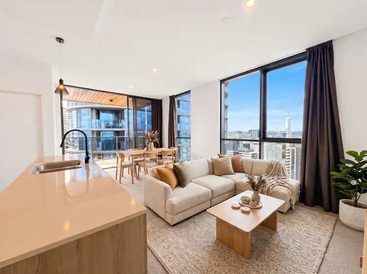 4 Edmondstone Street