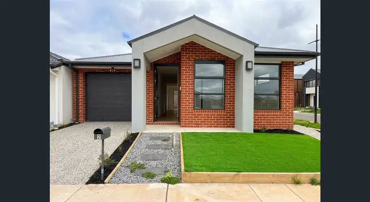2 Broiler Street, Rockbank VIC 3335
