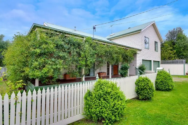 1 Dulnain Street, Mount Martha VIC 3934