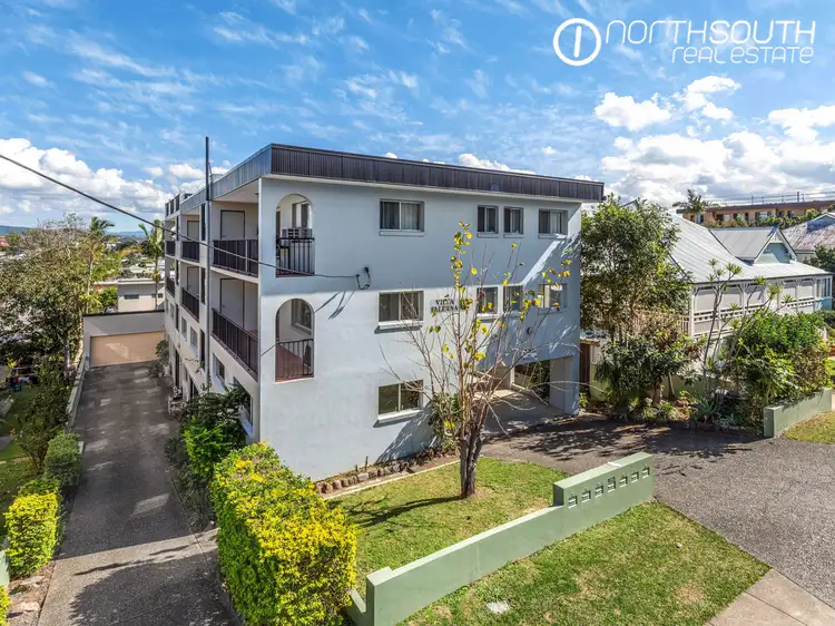 10 Miles, Clayfield QLD 4011
