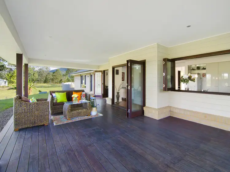8 Vivian Place, Samsonvale QLD 4520