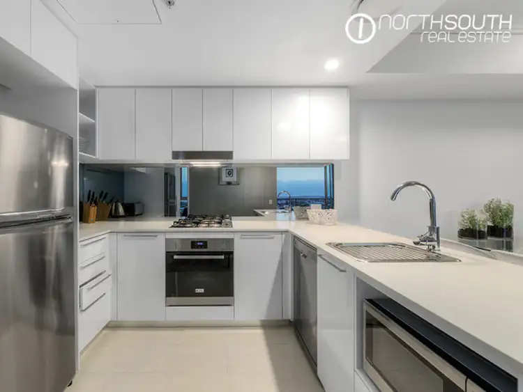 Third view of Homely apartment listing, 8 Harbour Road, Hamilton QLD 4007