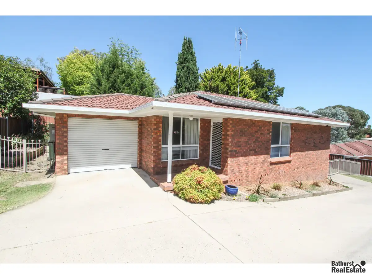Main view of Homely unit listing, 2/143 Mitre Street, West Bathurst NSW 2795