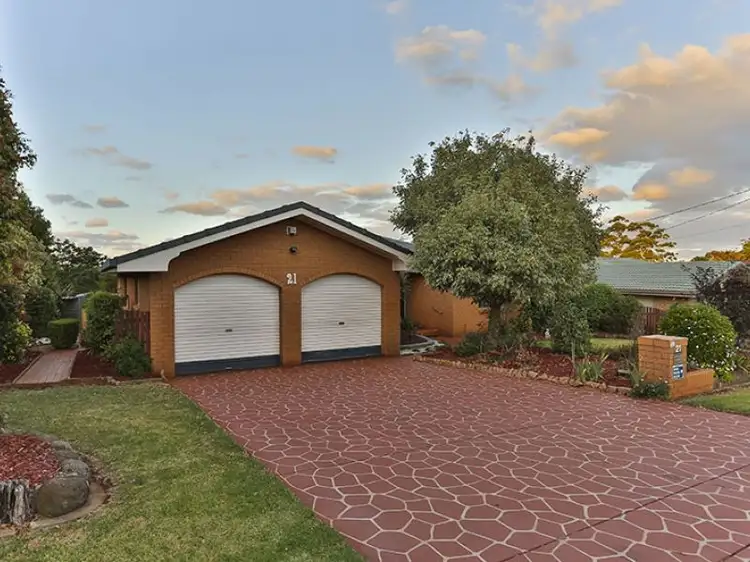 21 Jason Street, Wilsonton QLD 4350