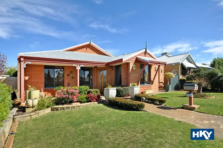 16 Kalyeeda Terrace, Ellenbrook WA 6069