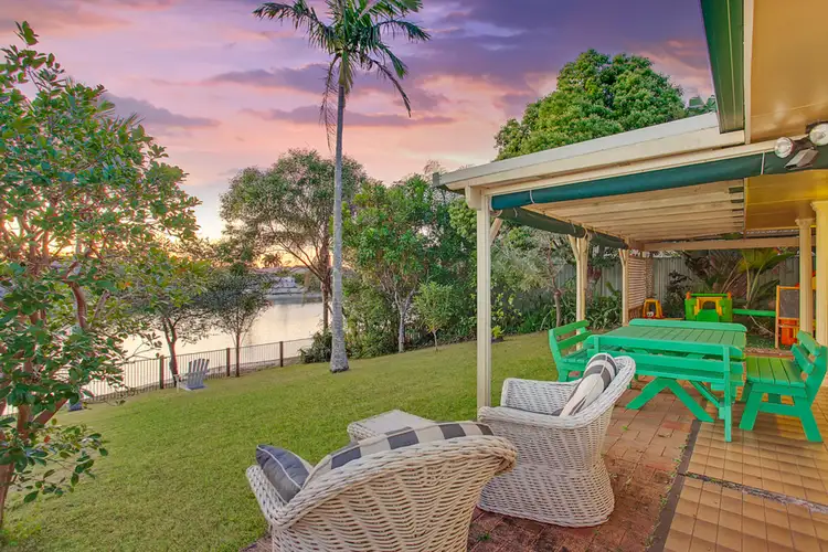 184 Acanthus Avenue, Burleigh Waters QLD 4220