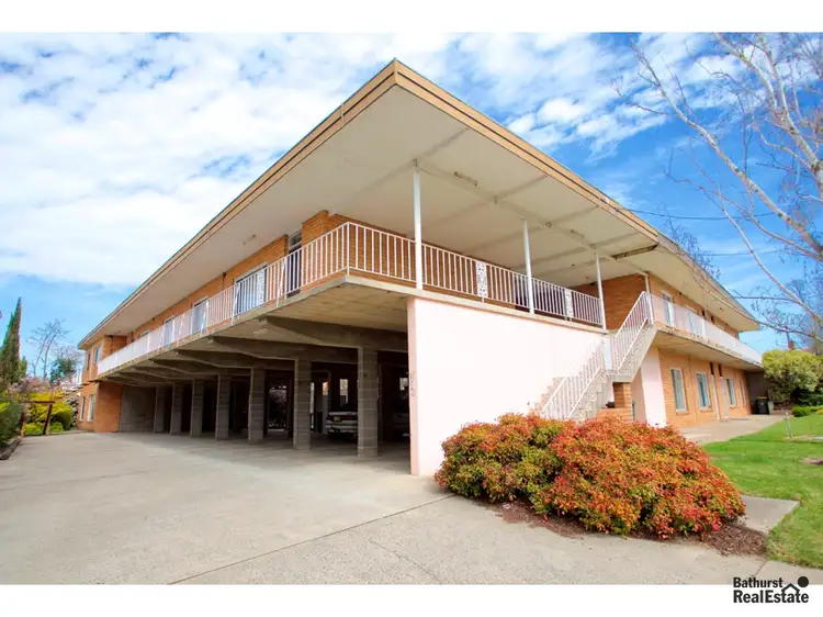 8/2 William Street, Bathurst NSW 2795