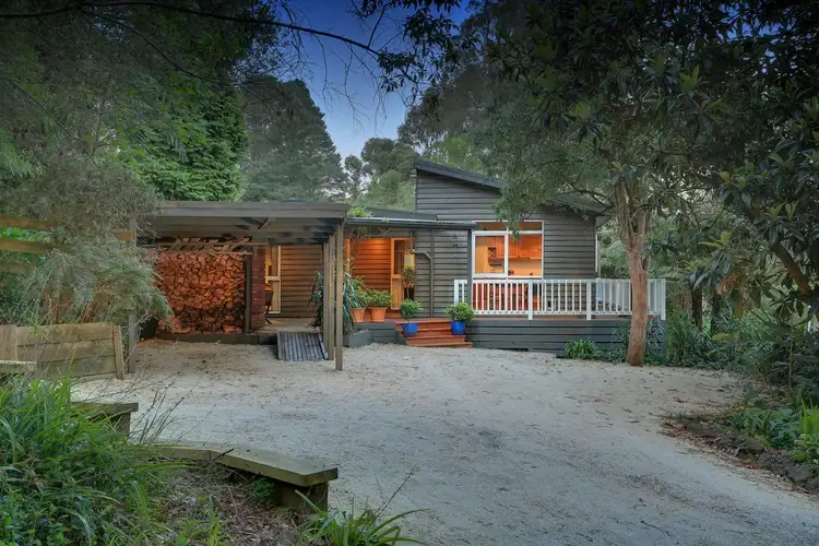 28 Lakeside Drive, Emerald VIC 3782