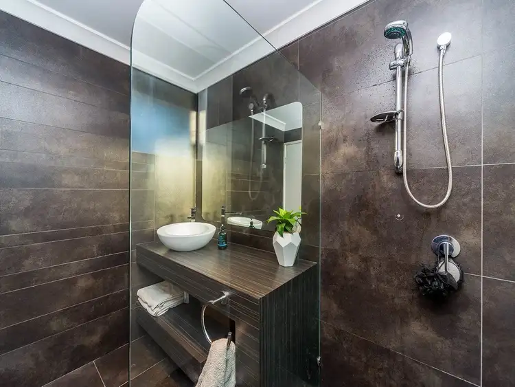 Third view of Homely house listing, 31 Lakefield Crescent, Paradise Point QLD 4216