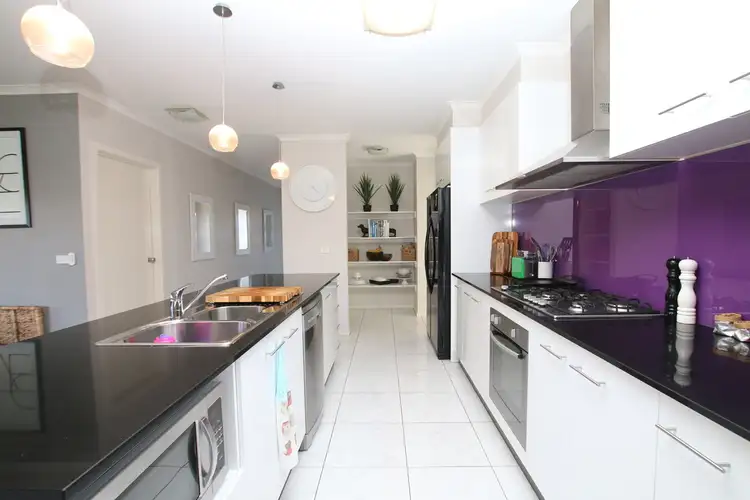 Sixth view of Homely house listing, 11 Haywood Court, Warrnambool VIC 3280