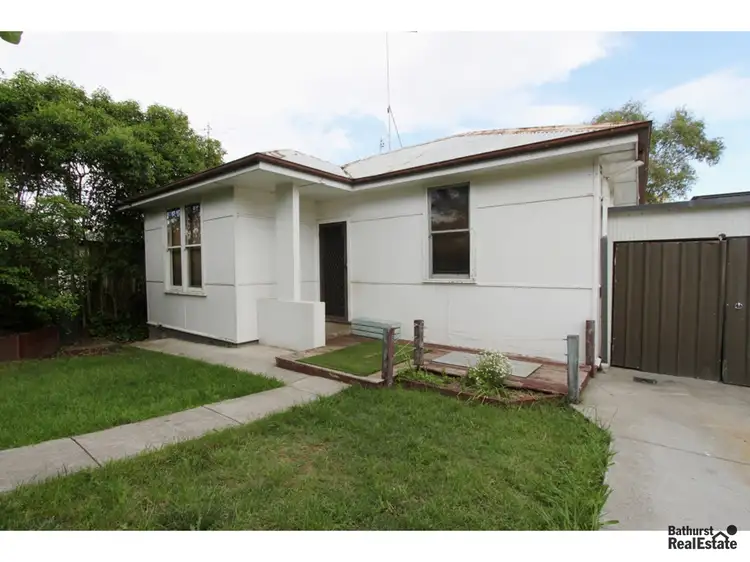 10 Beddie Street, Bathurst NSW 2795