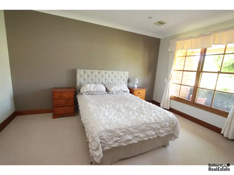 Seventh view of Homely house listing, 3 Dunoon Place, Bathurst NSW 2795