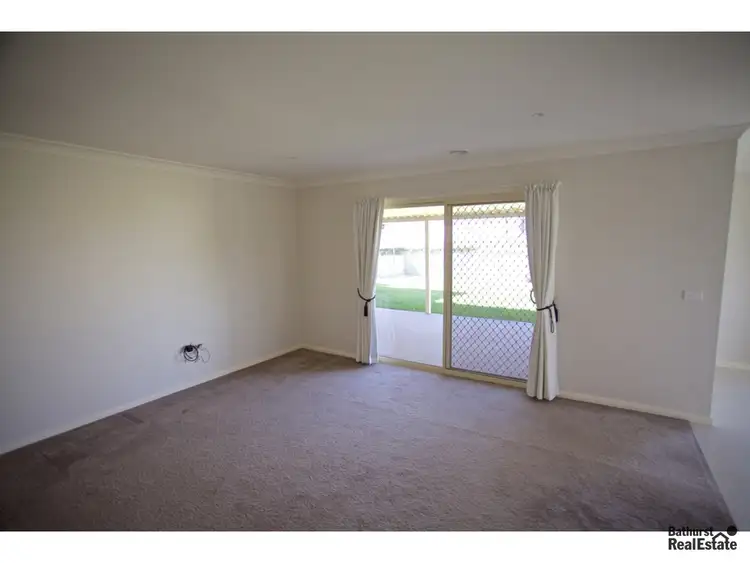 Sixth view of Homely house listing, 1 Hobson Close, Eglinton NSW 2795
