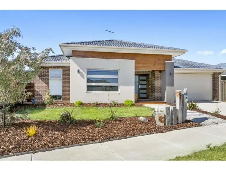 6 Harvey Avenue, Armstrong Creek VIC 3217