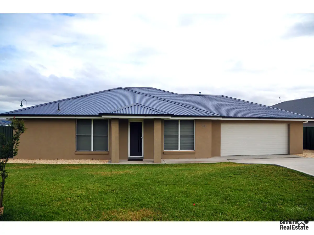 Main view of Homely house listing, 70 Freeman Circuit, Bathurst NSW 2795