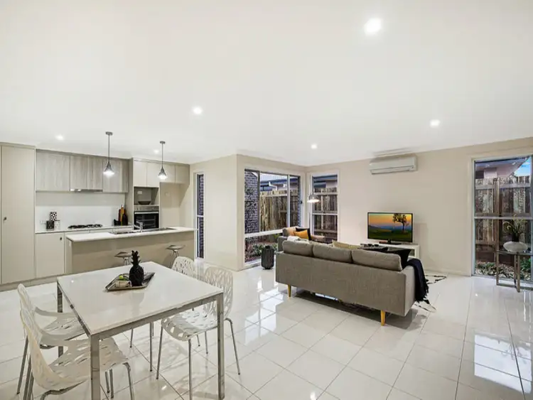 2/85 Entabeni Drive, Kearneys Spring QLD 4350