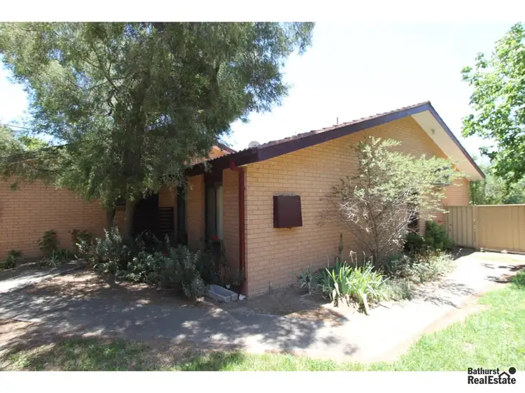 2/73 Suttor Street, Bathurst NSW 2795