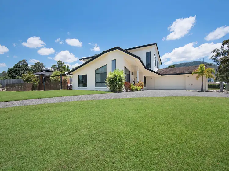 2 Dressage Close, Highvale QLD 4520