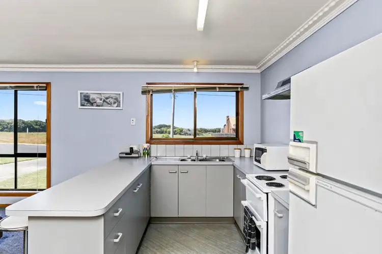 Fifth view of Homely house listing, 6 Merrett Street, Peterborough VIC 3270