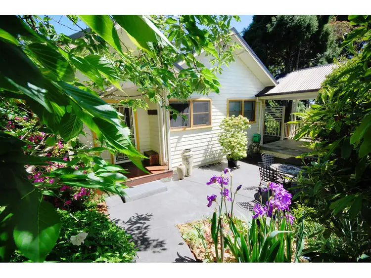 5 Angel Street, Wentworth Falls NSW 2782