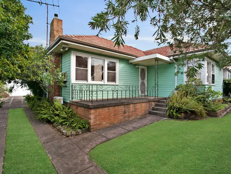 18 Neville Street, Rutherford NSW 2320