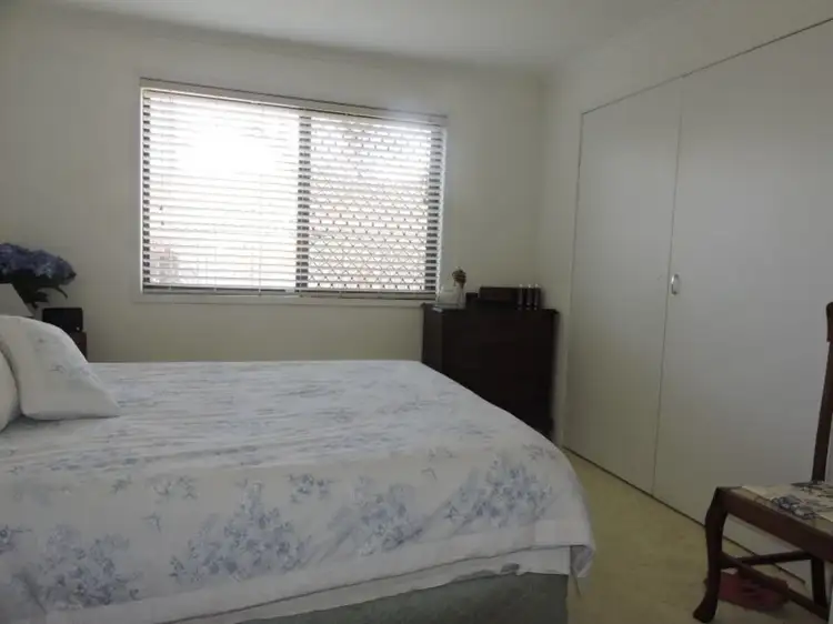 Fourth view of Homely semi-detached listing, 2/4 Boea Street, Arundel QLD 4214