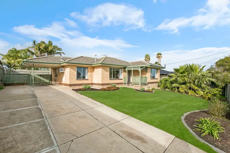 Second view of Homely house listing, 28 Parkview Rise, Hackham SA 5163