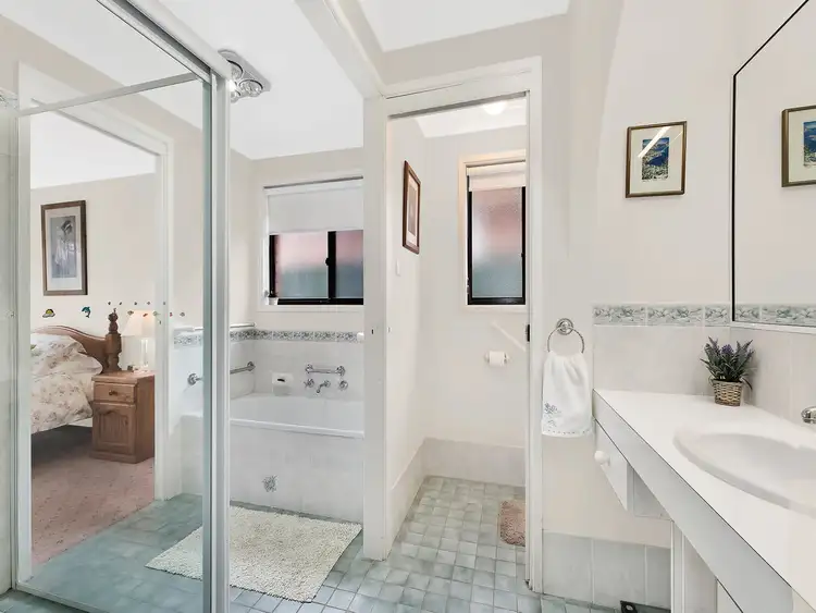 Sixth view of Homely house listing, 25 Murrumbidgee Crescent, Bateau Bay NSW 2261
