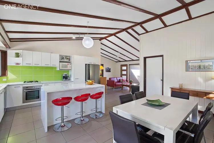 171 Dayman Street, Urangan QLD 4655