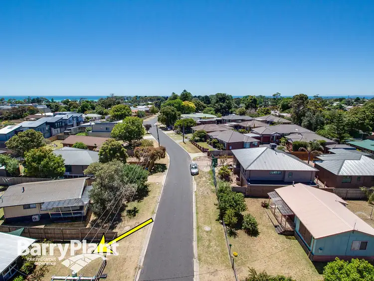 Second view of Homely house listing, 8 Windella Avenue, Rosebud VIC 3939