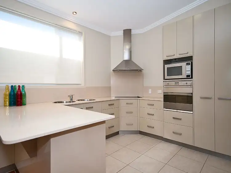 Sixth view of Homely villa listing, 9 Rankin Parade, Main Beach QLD 4217