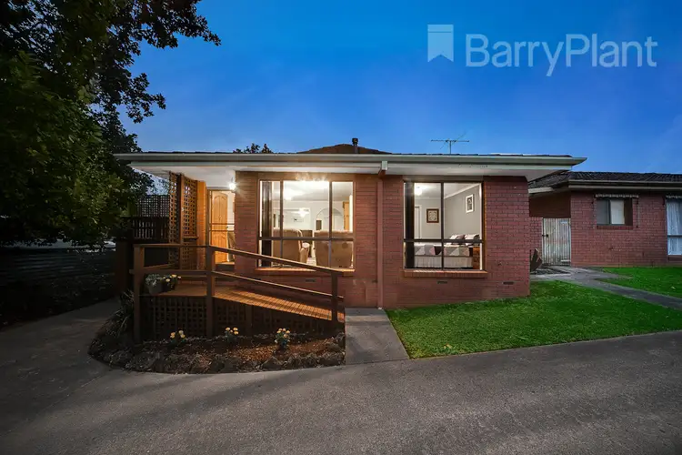 Main view of Homely unit listing, 3/33 Albert Road, Drouin VIC 3818