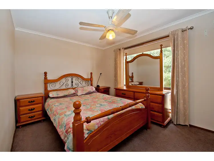 Sixth view of Homely house listing, 1 Darrambal Drive, Springdale Heights NSW 2641