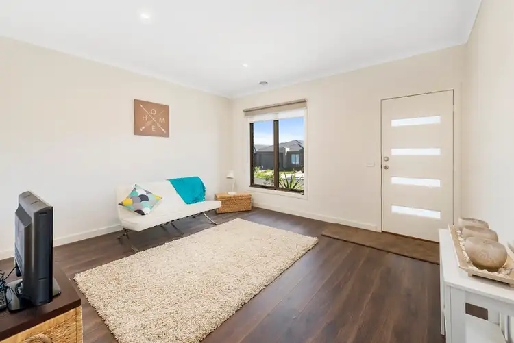 Sixth view of Homely house listing, 5 Bergamot Way, South Morang VIC 3752