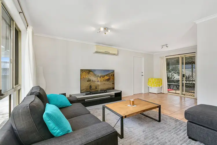 Third view of Homely house listing, 10 Issell Place, Highland Park QLD 4211