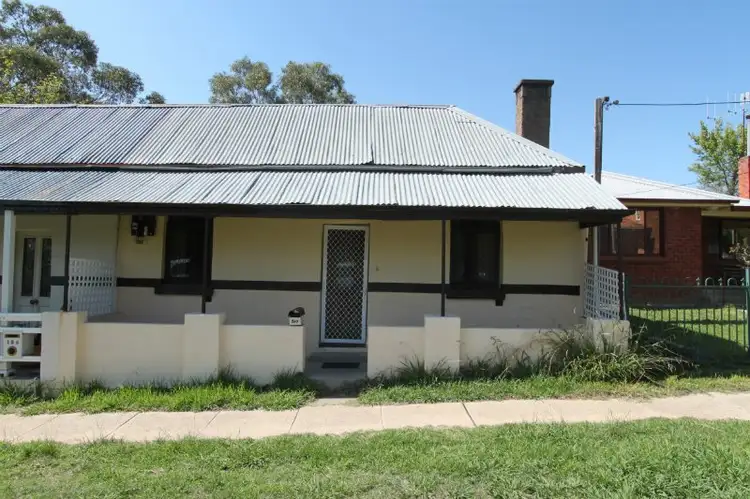 160 George Street, Bathurst NSW 2795