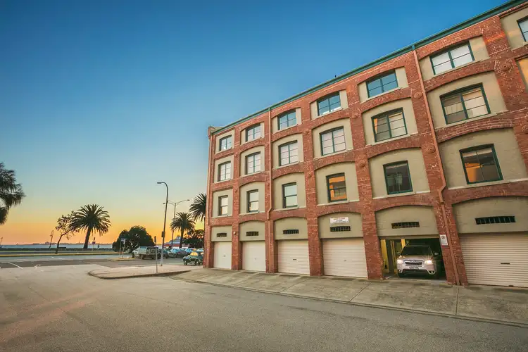 Sixth view of Homely apartment listing, 11/9 Beach Street, Port Melbourne VIC 3207