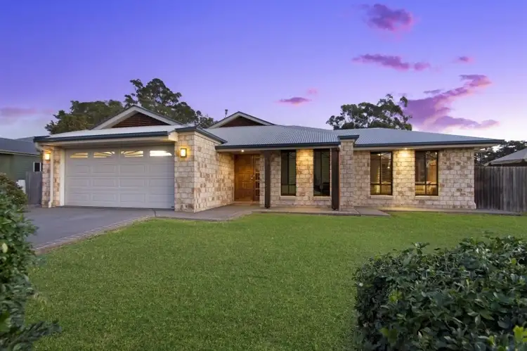 9 Holly Avenue, Highfields QLD 4352