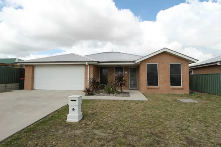 18 Munro Street, Windradyne NSW 2795