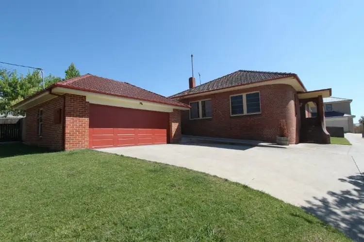315 Lambert Street, Bathurst NSW 2795