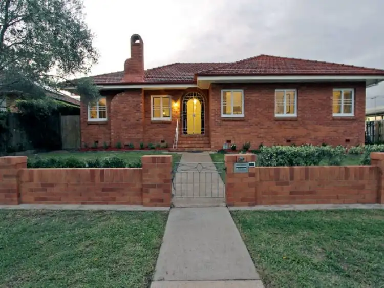 Main view of Homely house listing, 33 Crutchley Street, Fairfield QLD 4103