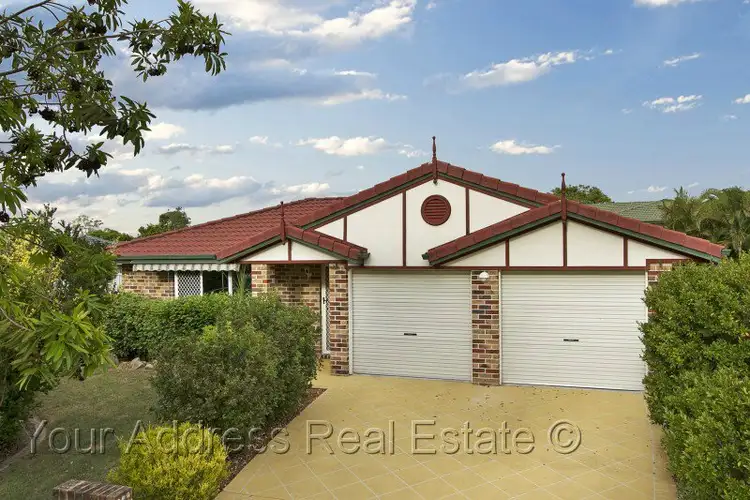 8 Bedfordshire Court, Heritage Park QLD 4118