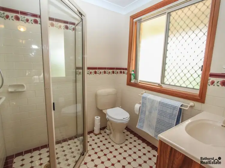 Seventh view of Homely house listing, 6 Farmgate Drive, Bathurst NSW 2795