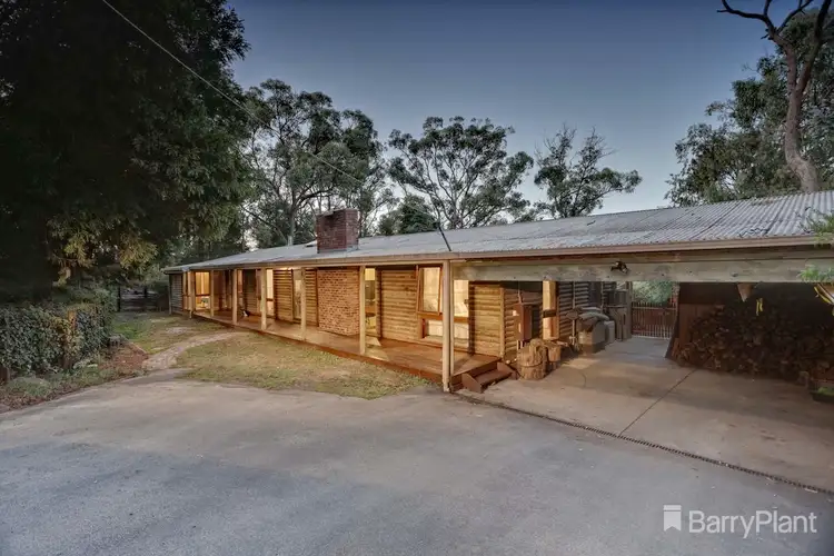 2 Colin Avenue, Cockatoo VIC 3781
