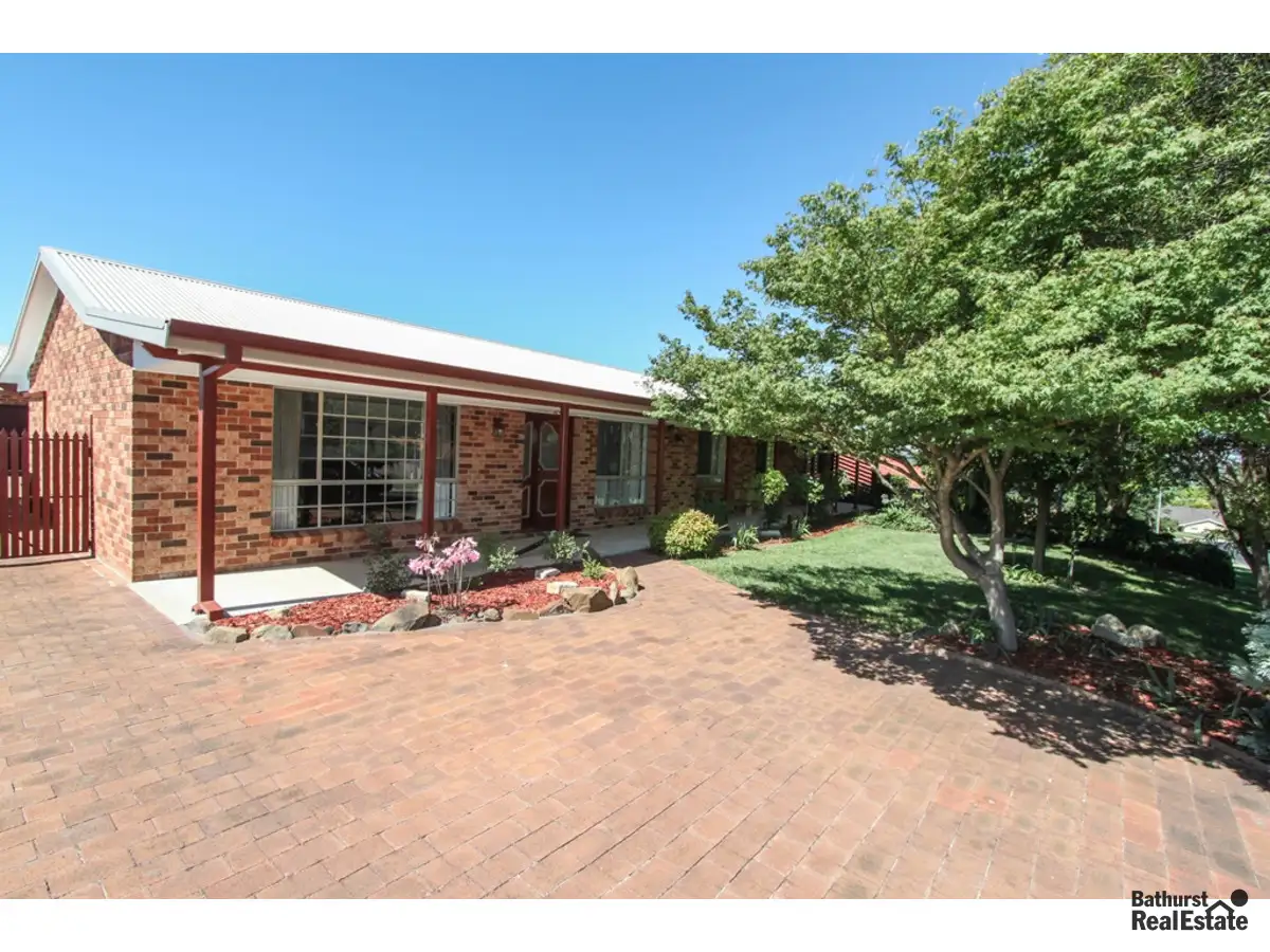 Main view of Homely house listing, 51 Barker Circuit, Kelso NSW 2795