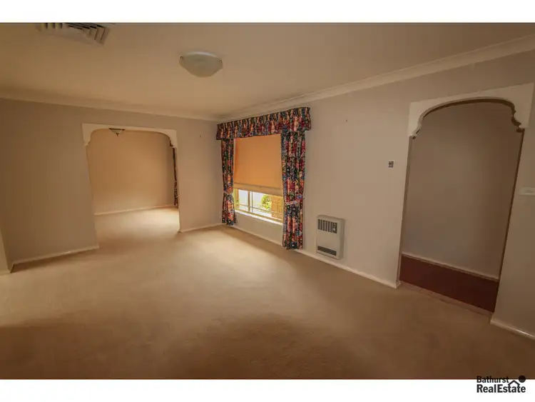 Sixth view of Homely house listing, 5 Weal Place, Bathurst NSW 2795