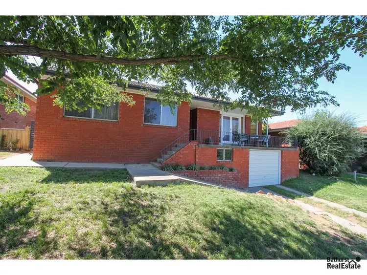 10 Webb Street, West Bathurst NSW 2795
