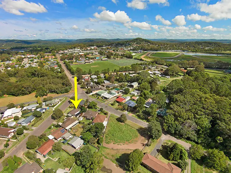 Second view of Homely house listing, 4 Boyce Avenue, Wyong NSW 2259